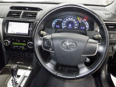 TOYOTA CAMRY