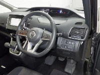 Цена авто Nissan Serena с аукционов Японии, номер кузова GFC27, пробег 64 000, оценка 2
