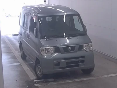 NISSAN CLIPPER VAN