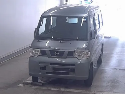 NISSAN CLIPPER VAN