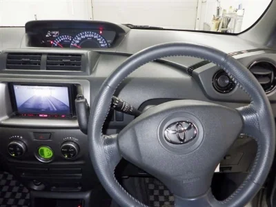 TOYOTA BB