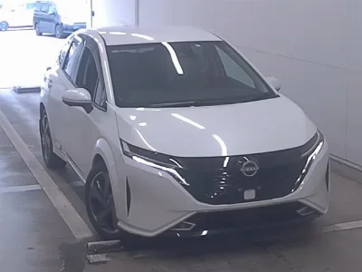 NISSAN AURA