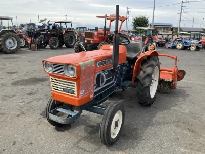 KUBOTA KUBOTA
