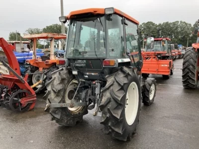 KUBOTA KUBOTA