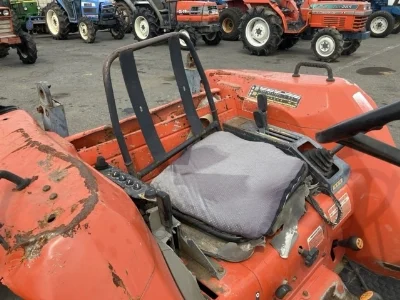 KUBOTA KUBOTA