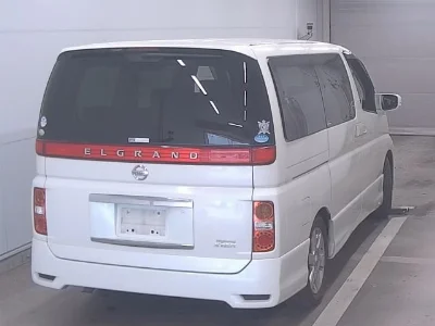 NISSAN ELGRAND