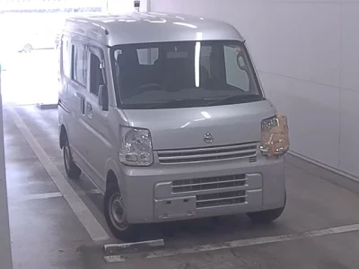 NISSAN CLIPPER VAN