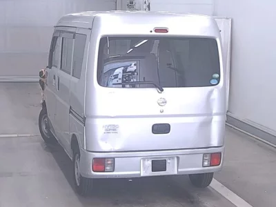 NISSAN CLIPPER VAN