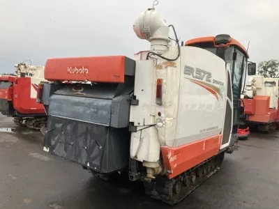 KUBOTA KUBOTA
