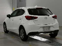 Цена авто Mazda Mazda2 с аукционов Японии, номер кузова DJLFS, пробег 57 000, оценка 3