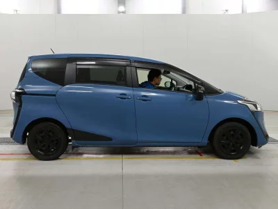 Статистика аукционов Toyota Sienta