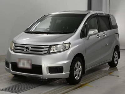 HONDA FREED SPIKE