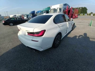 BMW 3 SERIES