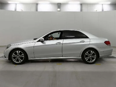 MERCEDES BENZ E CLASS