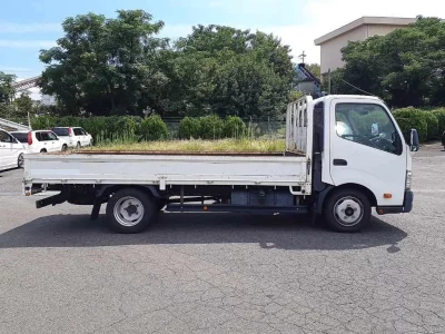 TOYOTA DYNA