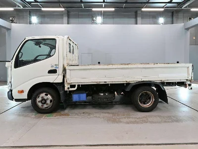 TOYOTA DYNA