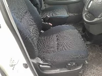 Цена авто Toyota Voxy с аукционов Японии, номер кузова AZR60G, пробег 135 000, оценка 6