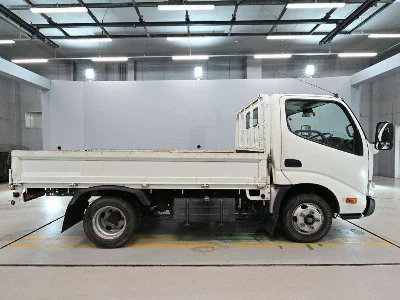 TOYOTA DYNA