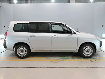 TOYOTA SUCCEED