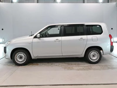 TOYOTA SUCCEED