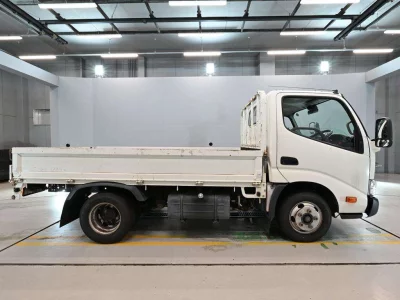TOYOTA DYNA