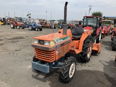 KUBOTA KUBOTA