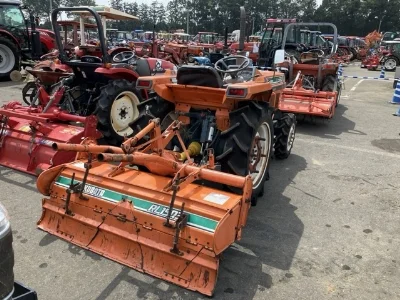 KUBOTA KUBOTA