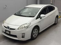 Цена авто Toyota Prius с аукционов Японии, номер кузова ZVW30, пробег 211 000, оценка 4