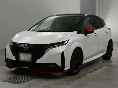 NISSAN AURA