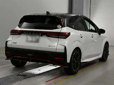 NISSAN AURA