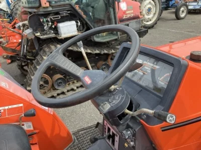 KUBOTA KUBOTA