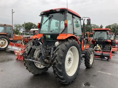 KUBOTA KUBOTA
