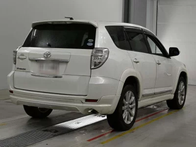 TOYOTA VANGUARD