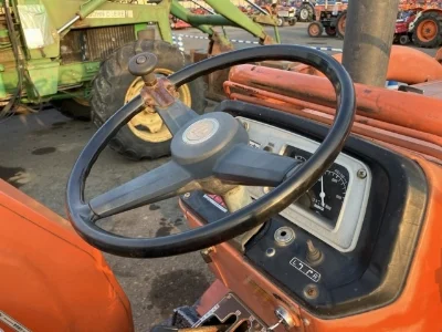 KUBOTA KUBOTA