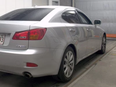 LEXUS IS