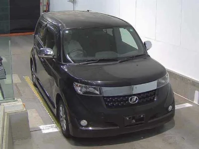 TOYOTA BB