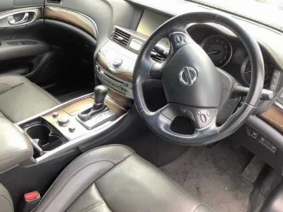 NISSAN FUGA