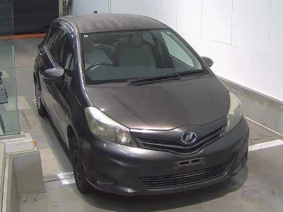TOYOTA VITZ