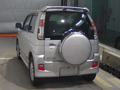DAIHATSU TERIOS KID