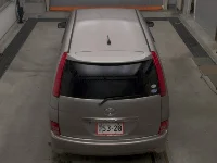 Цена авто Toyota Isis с аукционов Японии, номер кузова ZNM10W, пробег 76 000, оценка 2