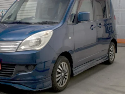 MITSUBISHI DELICA D2