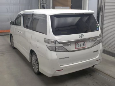 TOYOTA VELLFIRE