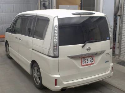 NISSAN SERENA