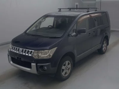 MITSUBISHI DELICA D5