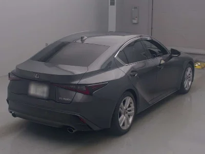LEXUS IS