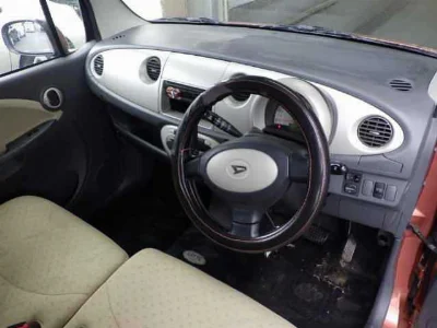 DAIHATSU MOVE LATTE