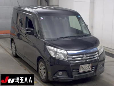 MITSUBISHI DELICA D2