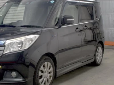 MITSUBISHI DELICA D2