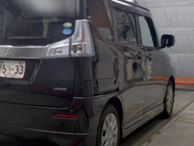 MITSUBISHI DELICA D2