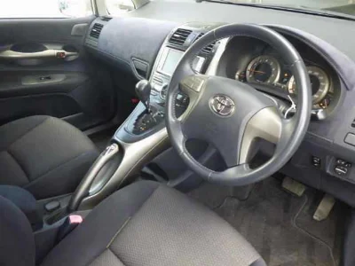 TOYOTA BLADE